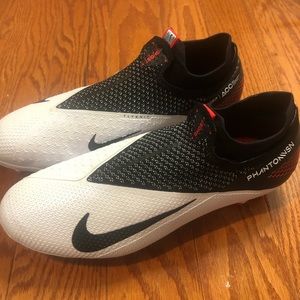 Nike Phantom VSN 2 Elite Men’s soccer cleats